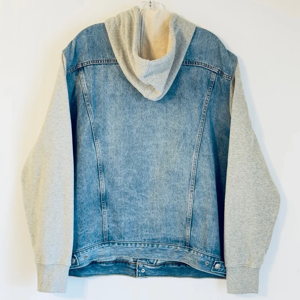 Levi's Denim Jacket with Gray Sleeves Retro Vintage Trucker XL Hoodie Classic